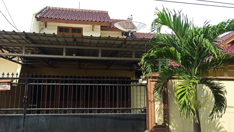 Dijual Rumah Asri dan Terawat di Cinere