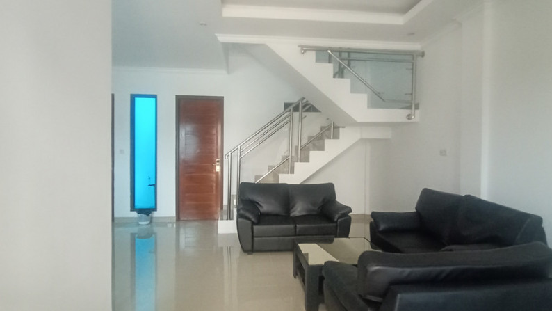 HOTEL DI TENGAH KOTA YOGYAKARTA, JL BABARAN, UMBULHARJO
