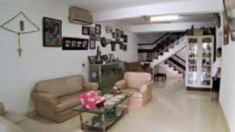 Dijual rumah taman kota, kembangan, KT 4+1, timur laut#DEI