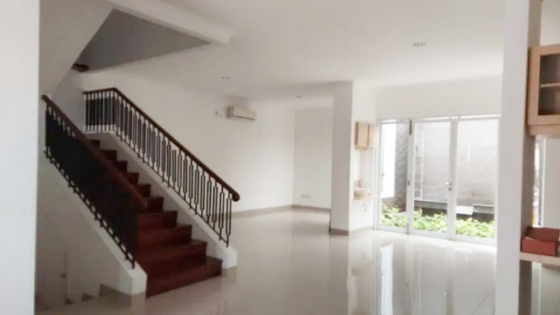 turun Harga Good quality house Provence Parkland