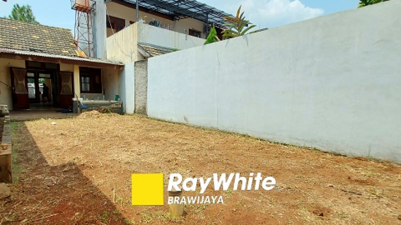 Rumah Tua di Kompleks Graha Cinere, Hitung Tanah Saja, Hadap Selatan, SHM