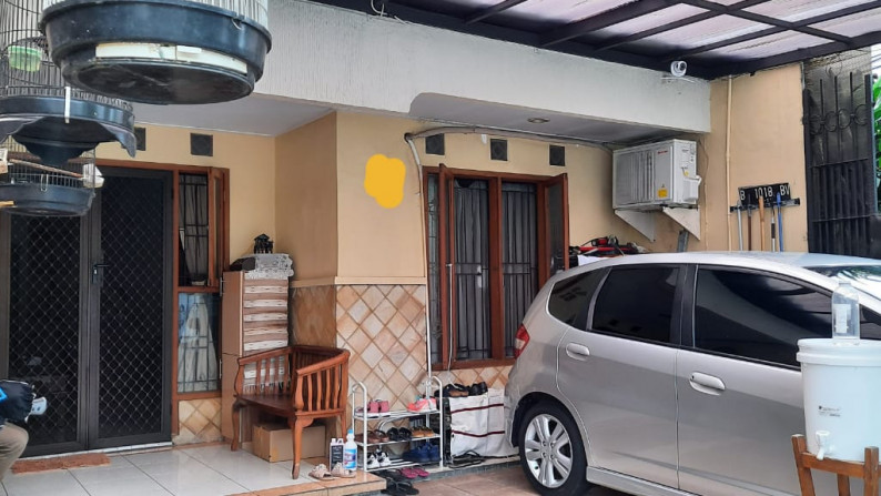 Rumah Lokasi Strategis di Bona Indah, Lebak Bulus.