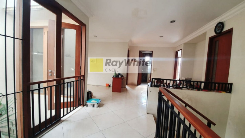 Rumah dalam town house di Cipete