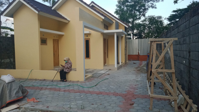 RUMAH MINIMALIS DISEWAKAN, DI JL TAJEM, MAGUWOHARJO