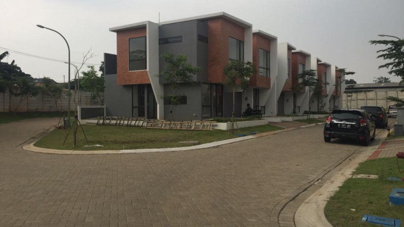 Rumah Dijual di Kebayoran Harmoni, Bintaro