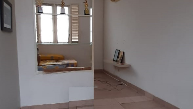 Rumah siap huni di cluster Taman Puri Bintaro Jaya 9