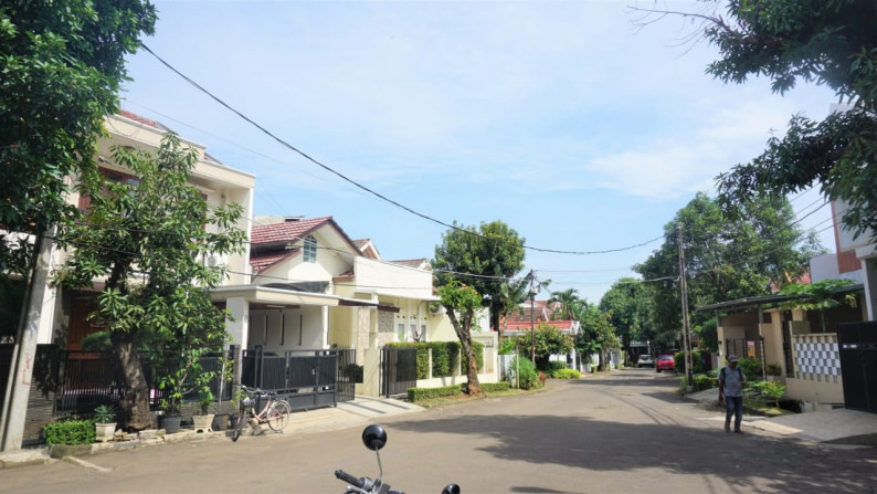 Rumah Bagus,siap huni di Pisok Bintaro Jaya 5