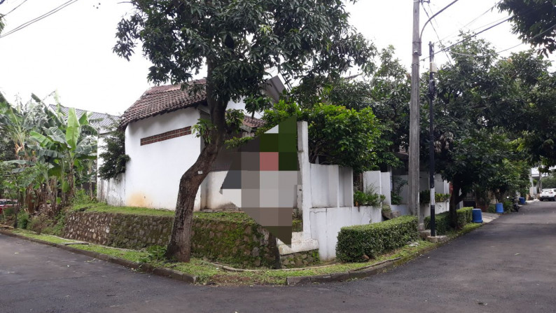 Rmh Hoek di Sektor 3 Bintaro Jaya