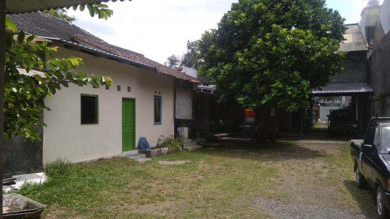 TANAH&BANGUNAN DI CORONGAN, MAGUWOHARJO, SLEMAN