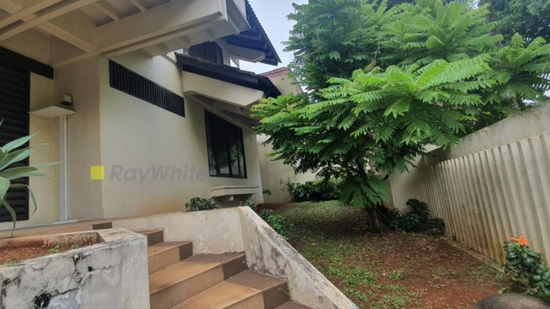 Rumah Semi Modern Classic Siap Huni di Villa Cinere Mas