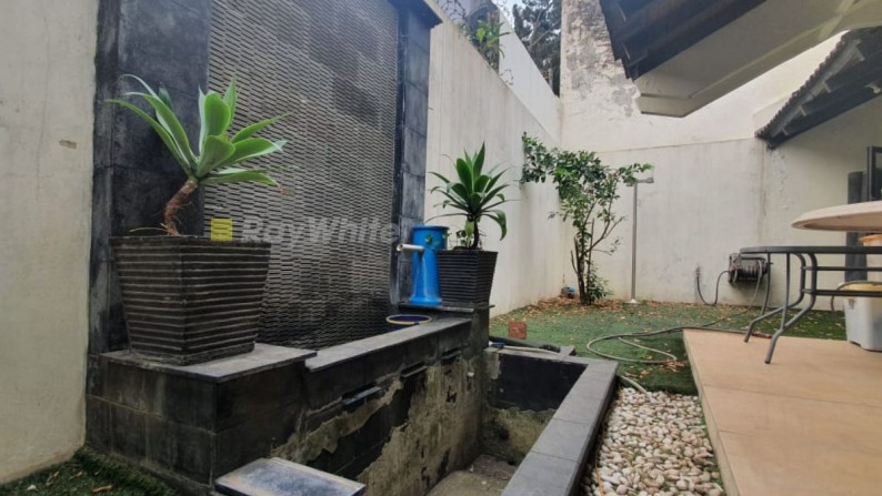 Rumah Semi Modern Classic Siap Huni di Villa Cinere Mas