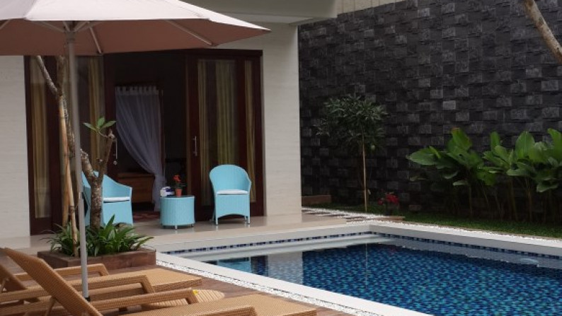 Rumah Mewah, Furnished, ada pool di Puri Bintaro, Bintaro Sektor 9