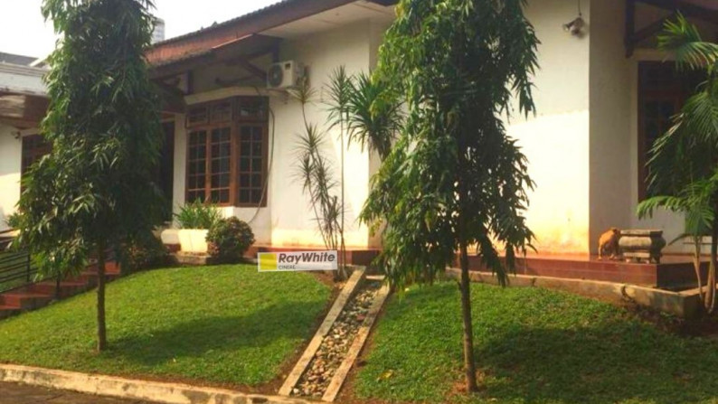 Dijual Rumah Asri halaman luas di Jati Makmur Bekasi