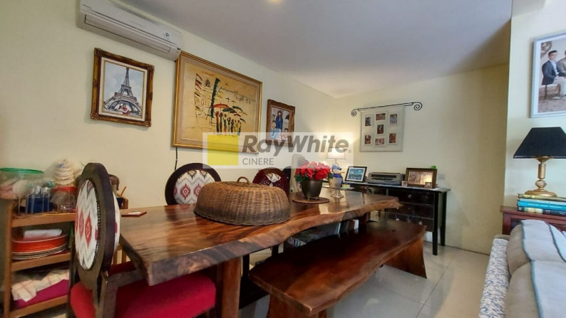 Rumah cozy dalam town house di Pondok Pinang