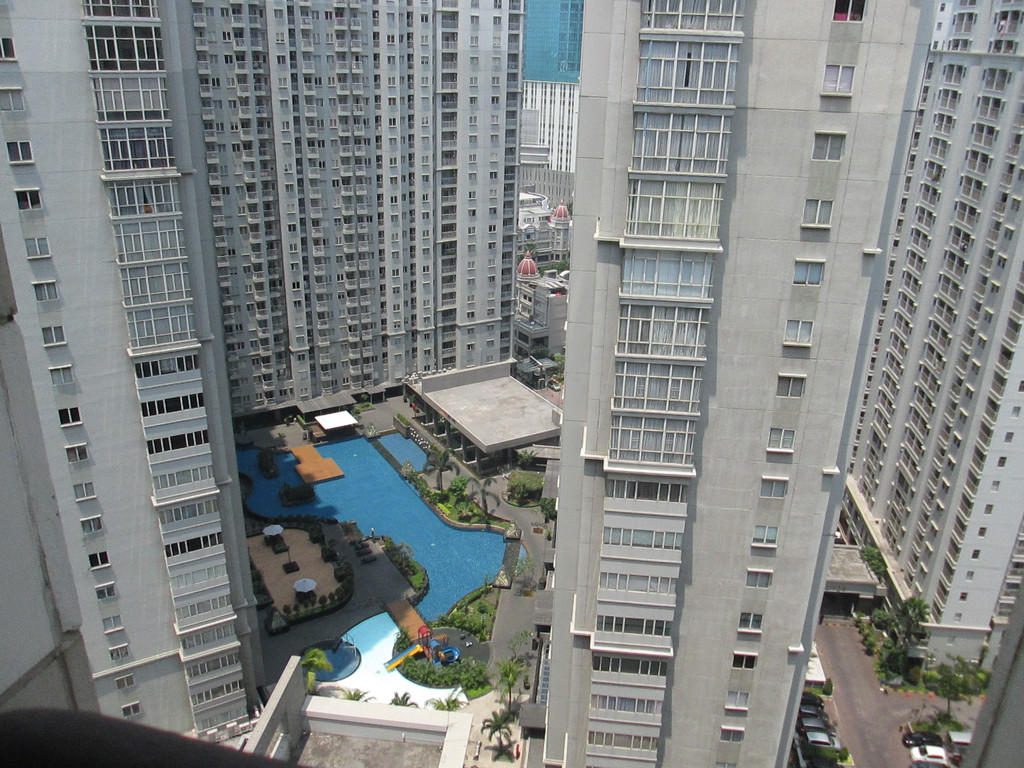 Apartemen Mediterania Garden Residence 1