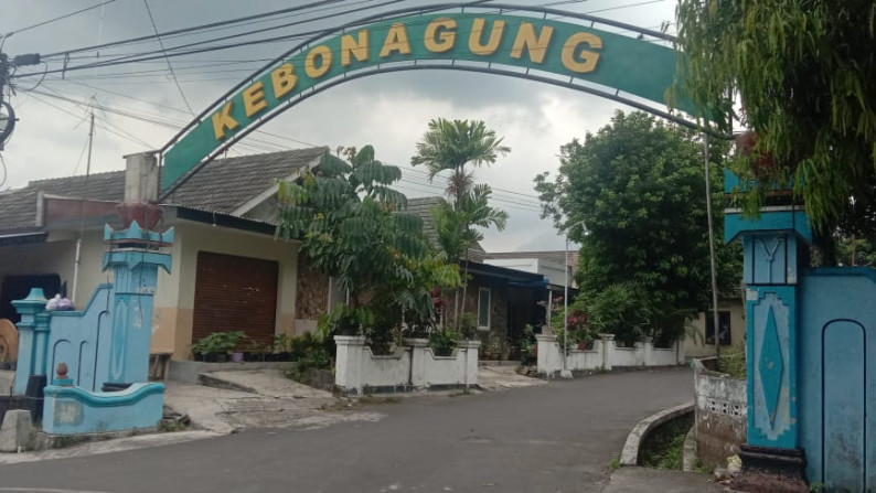 RUMAH TINGGAL DI DEKAT JL SMABISARI KEBON AGUNG, DEKAT KANTOR PEMERINTAHAN KAB SLEMAN