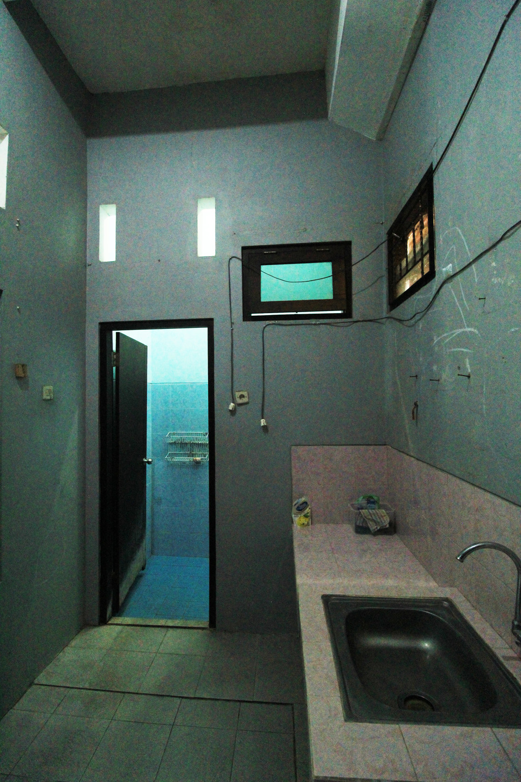 RUMAH MINIMALIS, DALAM PERUMAHAN BUMI RAYA INDAH, BANGUNTAPAN, BANTUL