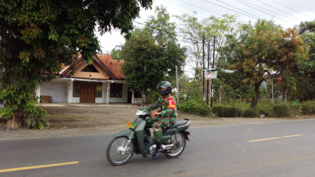 RUMAH ASRI DI TENGAH KOTA, JL GAJAH MADA, PURWOREJO