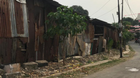 Kav dijual harga bagus pinggir jalan,cocok buat usaha