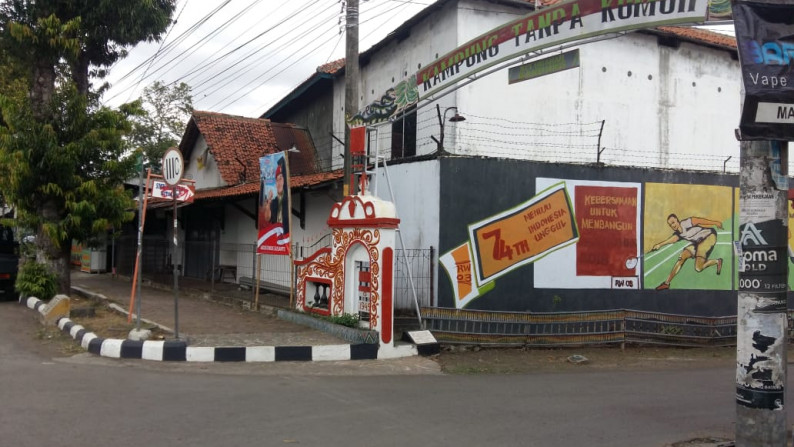 RUMAH DENGAN TANAH 1639 m2, DI JL DIPONEGORO, PURWOREJO