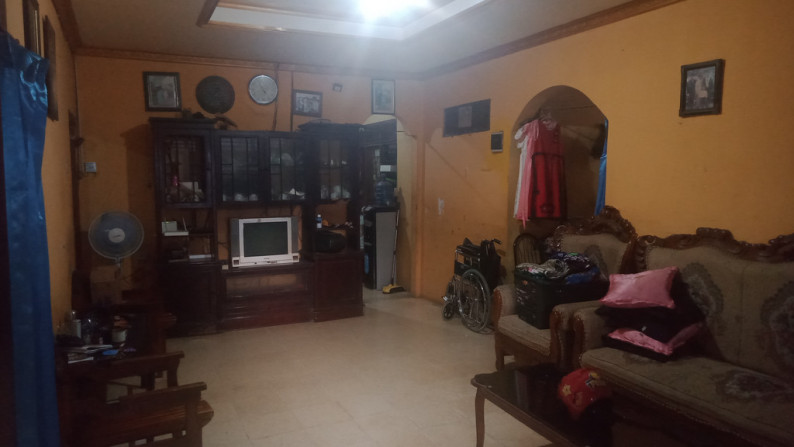 RUMAH KOST 13KAMAR TIDUR, DI TIMUR GEMBIRALOKA, GANG BIMA