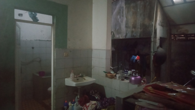 RUMAH KOST 13KAMAR TIDUR, DI TIMUR GEMBIRALOKA, GANG BIMA