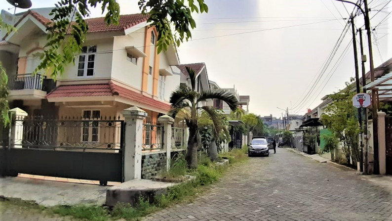 Rumah dijual di Taman Palem Lestari, Cengkareng *0023-DEI*