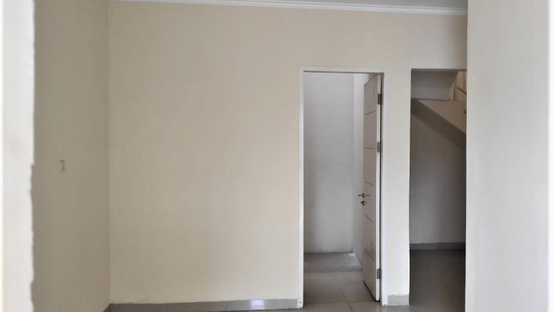 Rumah dijual di Taman Surya 5, Kalideres *0024-MAR*