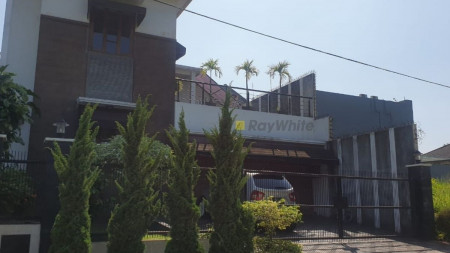 Rumah Semi Modern dan Homie di Puri Cinere