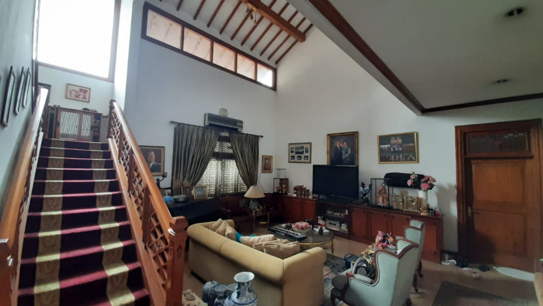 Rumah MEWAH Vintage, Siap Huni, dan Hunian Asri @Taman Lebak Lestari Indah, Lebak Bulus