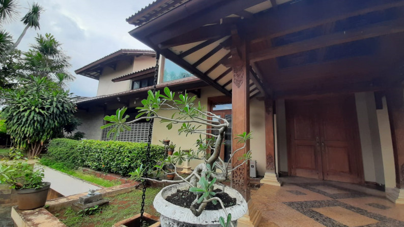 Rumah MEWAH Vintage, Siap Huni, dan Hunian Asri @Taman Lebak Lestari Indah, Lebak Bulus