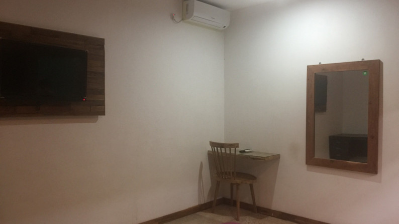 HOMESTAY+FURNITURE, HANYA 2 KM DARI AMPLAZ, JL SUKUN RAYA, YOGYAKARTA