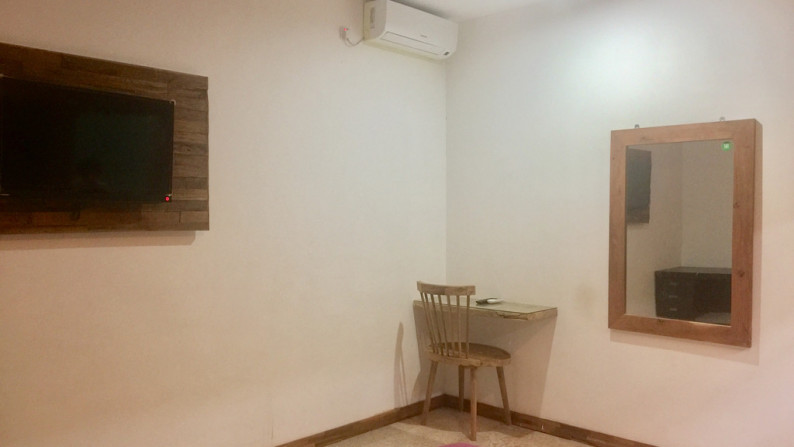 HOMESTAY+FURNITURE, HANYA 2 KM DARI AMPLAZ, JL SUKUN RAYA, YOGYAKARTA