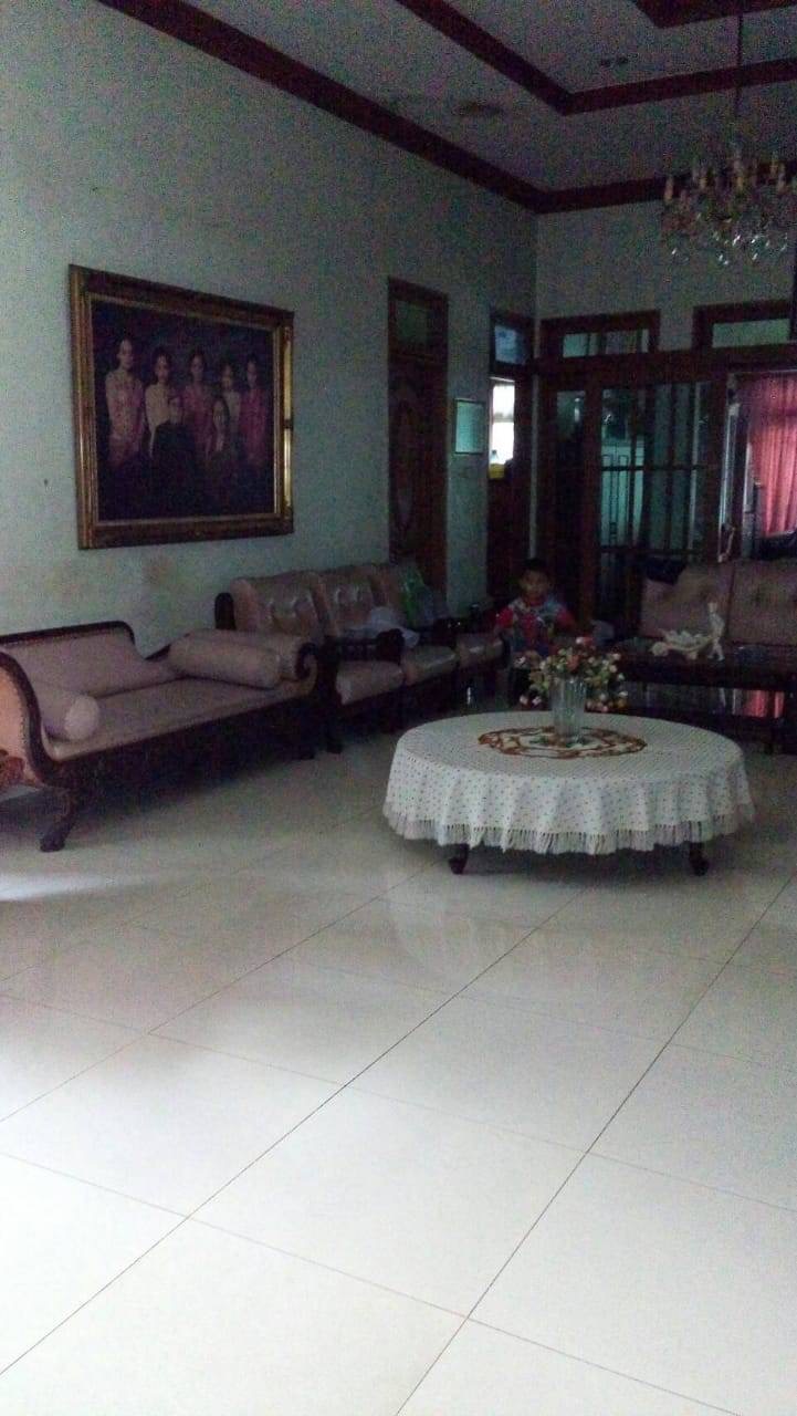 Jual Rumah Asri di Pejaten Lokasi tenang