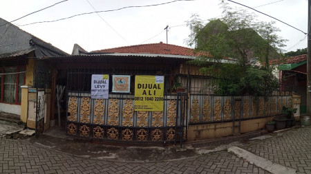 Dijual Rumah di JL. Karyawan karawaci Tangerang