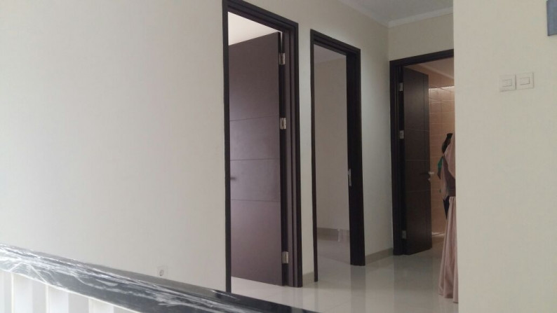 Rumah minimalis,dalam cluster di Bintaro Jaya Sektor 9