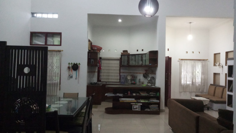 Disewakan rumah full furnished dekat borma Cihanjuang - Cimahi