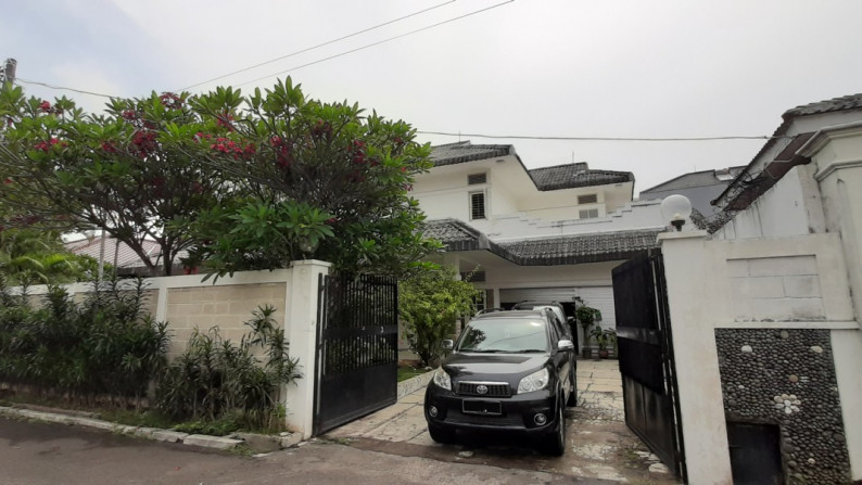 Rumah sudah Renovasi di Kemang Selatan, Kemang, Jakarta Selatan