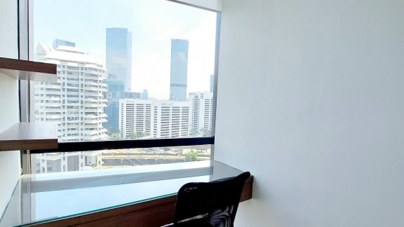 Apartemen di Sudirman Suites, Siap Huni, Lantai 18, Furnished, City View, 2 Bedrooms