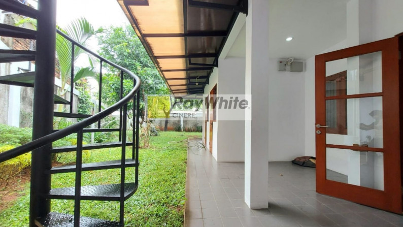 Rumah asri dalam town house di Kebagusan