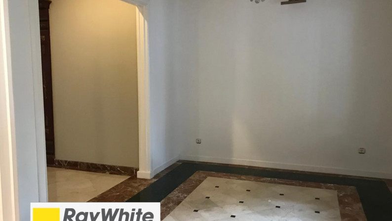 Rumah Mewah 2 Lantai di Pondok Indah