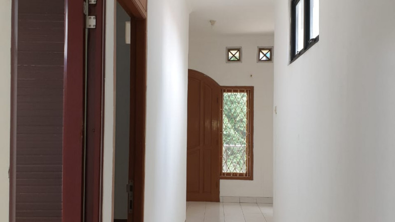 Rumah Dekat Kokas, Menteng Pulo, Luas 6,1x13m2