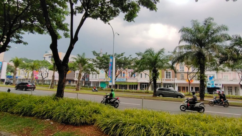 RUKO MENDRISIO HADAP JALAN RAYA GADING SERPONG BSD CITY