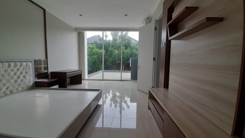 Rumah Siap Huni, Split Level dan Hunian Nyaman @Kebayoran Symphony, Bintaro