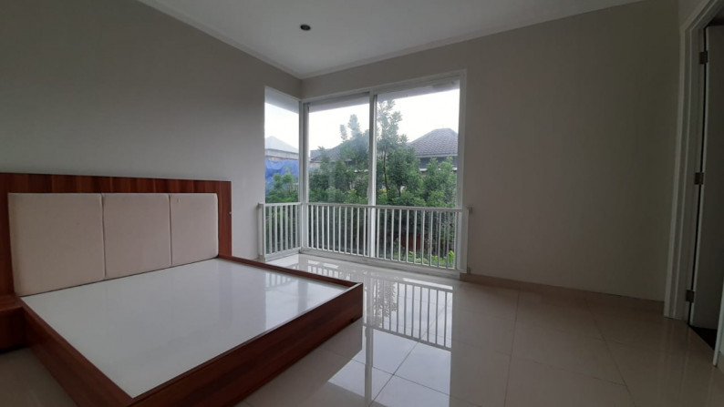 Rumah Siap Huni, Split Level dan Hunian Nyaman @Kebayoran Symphony, Bintaro