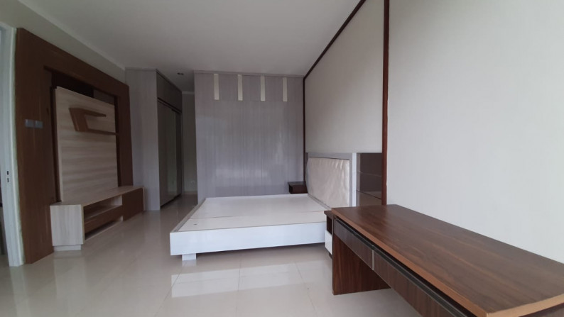 Rumah Siap Huni, Split Level dan Hunian Nyaman @Kebayoran Symphony, Bintaro