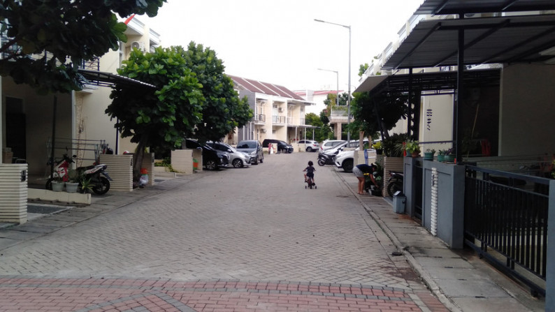 Rumah Bagus dijual di Royal Palm, Cengkareng *0024-CHRHEN*