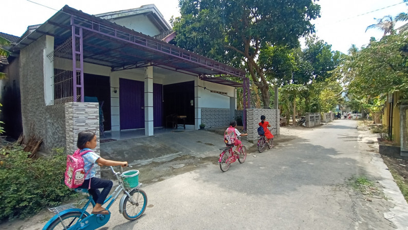 RUMAH TINGGAL 7KAMAR , DI JETIS, PUNDONG, BANTUL
