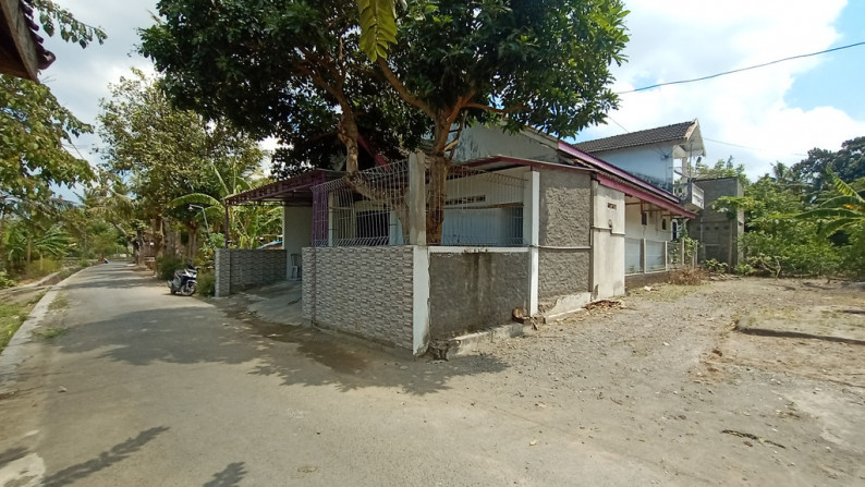 RUMAH TINGGAL 7KAMAR , DI JETIS, PUNDONG, BANTUL