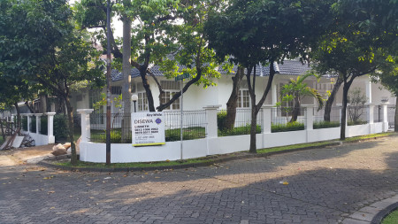 Disewakan rumah kemang pratama , bekasi barat